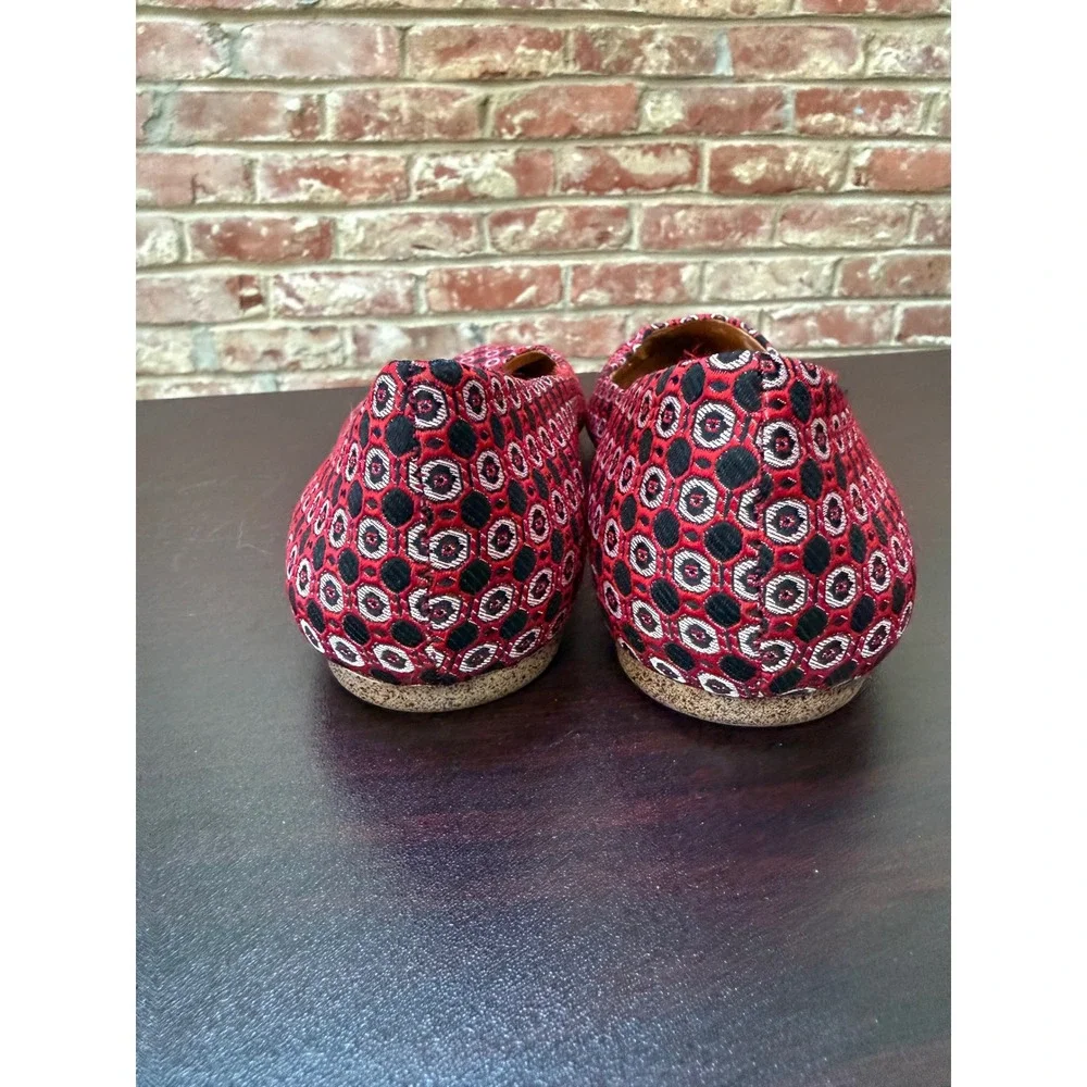 J.Crew Womens Pointed Toe Flats Red Black Geometric Jacquard Size 8.5